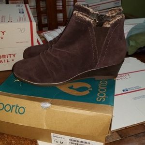 Womens 10 Wedge Boot